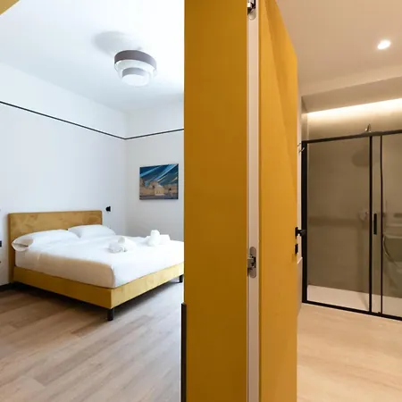 Tom Guest house